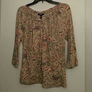 Floral 3/4 sleeve shirt